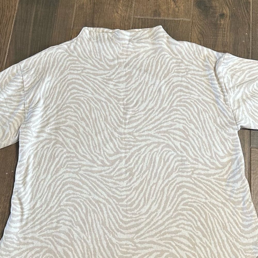 Ruby Rd. Cream Zebra Print Blouse